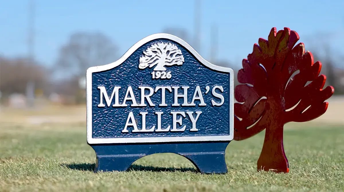 a drive down marthas alley